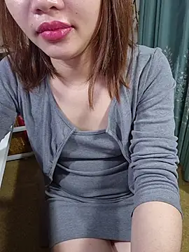 Snapshot of Wettpussyxx chatting on 11.17.25 Wettpussyxx online show from 11.17.25