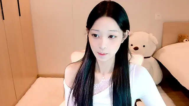 Xueb J online show from 12.04.24