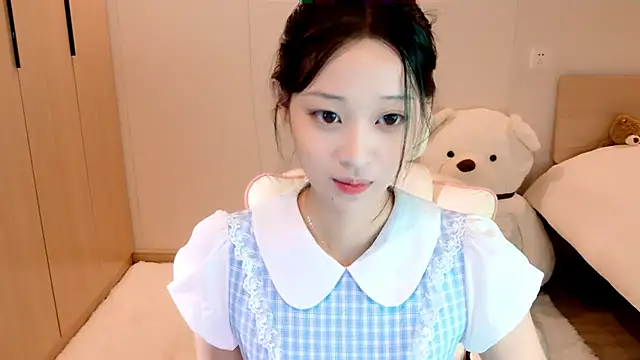 Xueb J online show from 12.12.24