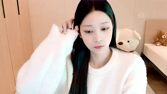 Xueb J online show from 12.15.24