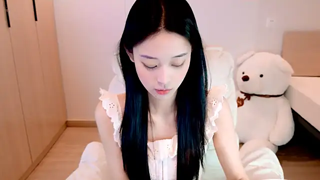 Xueb J online show from 12.03.25