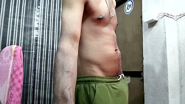 Snapshot of Its_sunny_24 chatting on 01.08.25 Its sunny 24 online show from 01.08.25