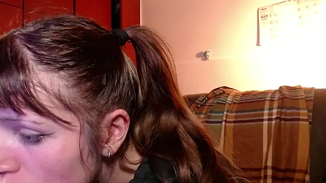 Snapshot of NEXT_DOOR_GIRL_ chatting on 10.15.25 NEXT DOOR GIRL  online show from 10.15.25