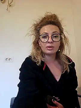 Selenna emma online show from 10.02.25