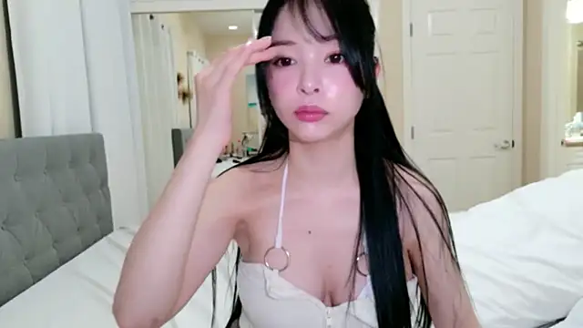 Snapshot of dalichuru chatting on 12.20.25 dalichuru online show from 12.20.25