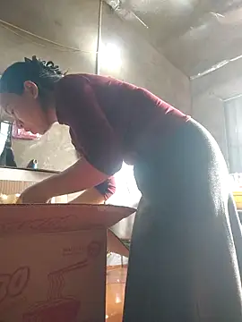 Snapshot of Yinzing_502 chatting on 12.14.25 Yinzing 502 online show from 12.14.25