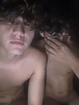 Snapshot of pedrodavid_ chatting on 11.29.25 pedrodavid online show from 11.29.25