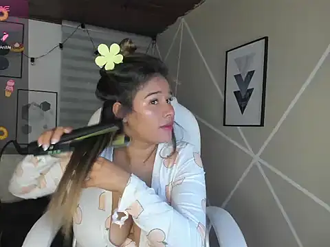 Enma  clark online show from 11.04.25