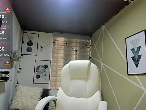 Enma  clark online show from 11.05.25