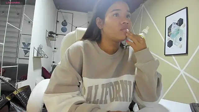 Enma  clark online show from 02.16.26