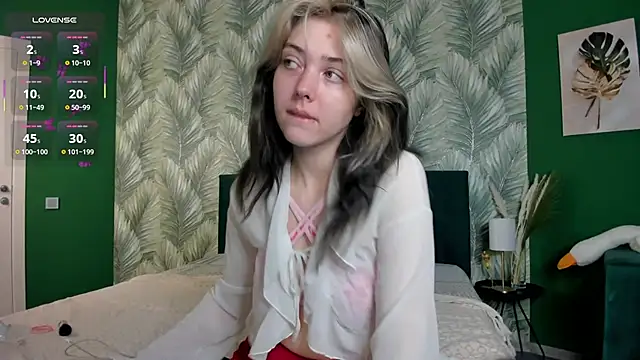 Vanessa Walters online show from 09.26.25