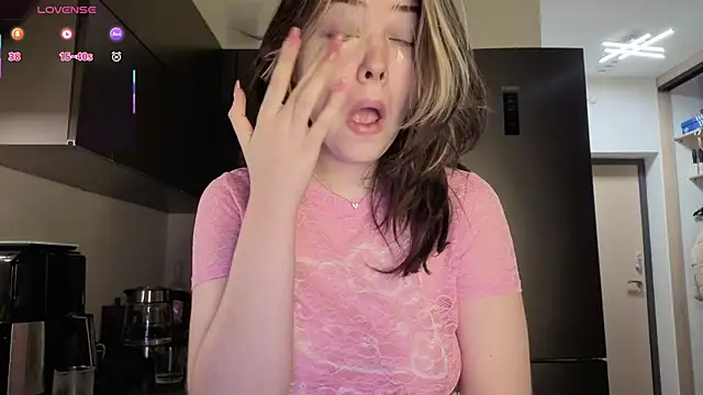 Vanessa Walters online show from 02.05.26