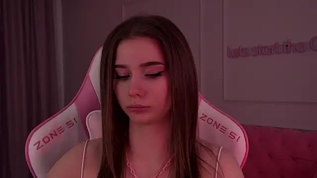 Snapshot of DianaVert chatting on 01.24.25 DianaVert online show from 01.24.25