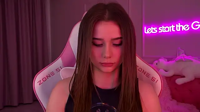 Snapshot of DianaVert chatting on 02.05.25 DianaVert online show from 02.05.25