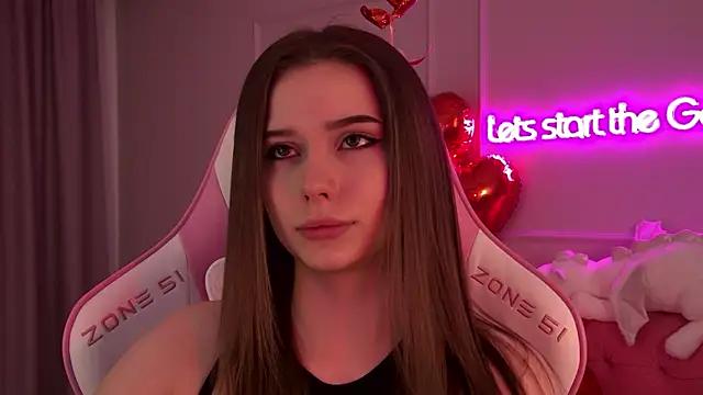 Snapshot of DianaVert chatting on 02.10.25 DianaVert online show from 02.10.25