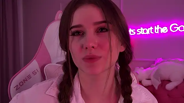 Snapshot of DianaVert chatting on 02.12.25 DianaVert online show from 02.12.25