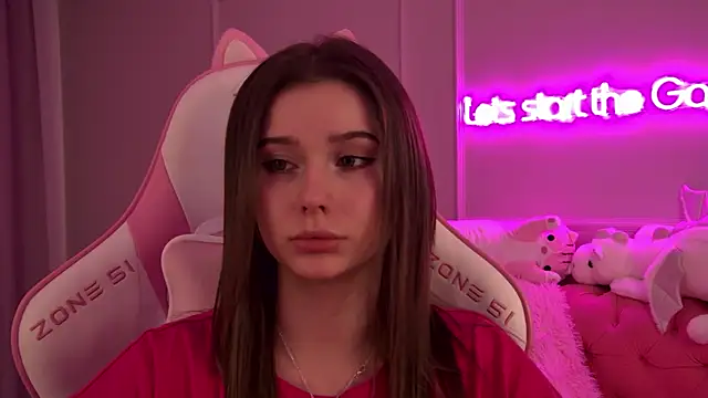 Snapshot of DianaVert chatting on 02.25.25 DianaVert online show from 02.25.25