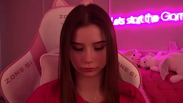 Snapshot of DianaVert chatting on 02.25.25 DianaVert online show from 02.25.25