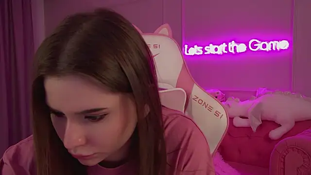 Snapshot of DianaVert chatting on 03.04.25 DianaVert online show from 03.04.25