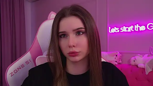 Snapshot of DianaVert chatting on 03.10.25 DianaVert online show from 03.10.25