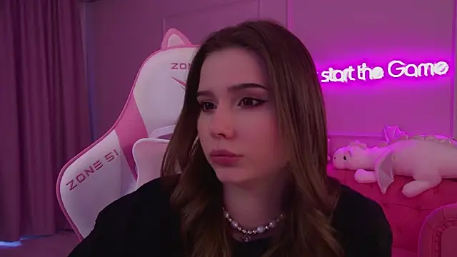 Snapshot of DianaVert chatting on 03.11.25 DianaVert online show from 03.11.25