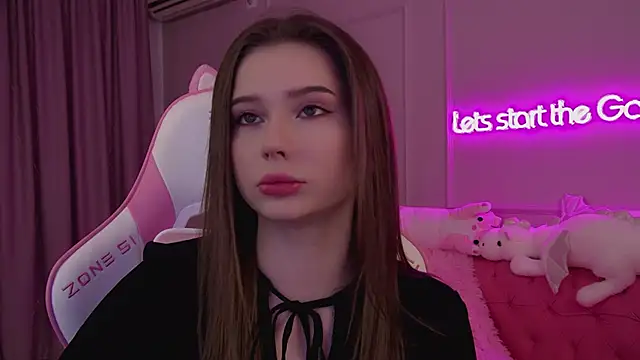 Snapshot of DianaVert chatting on 03.18.25 DianaVert online show from 03.18.25