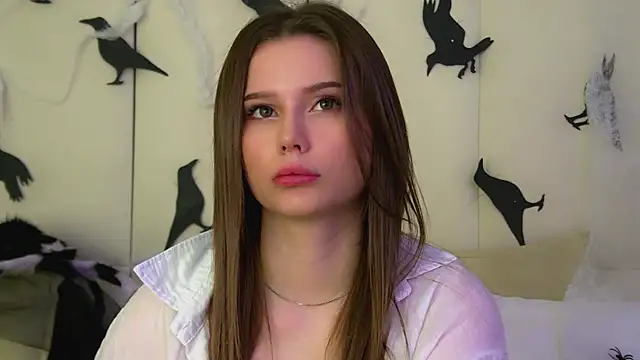 Snapshot of DianaVert chatting on 10.23.25 DianaVert online show from 10.23.25