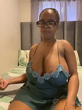 Snapshot of Saggy_areola95 chatting on 04.29.26 Saggy areola95 online show from 04.29.26