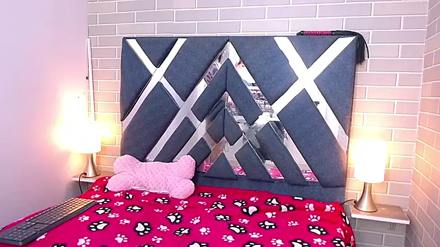 AndreaGil  online show from 01.17.25