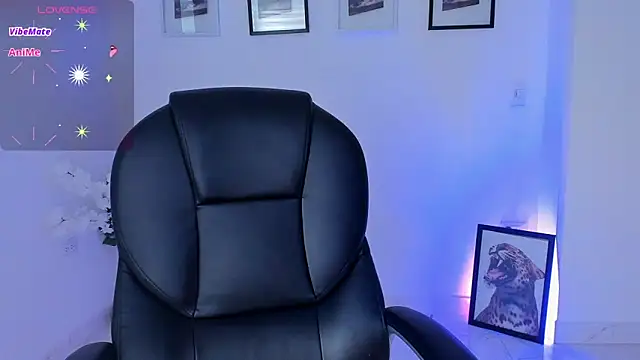 ellarosee  online show from 02.10.26