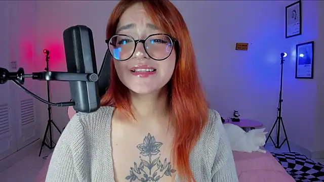 SweetJennaa online show from 01.18.25