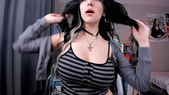 Viv Player online show from 03.19.25