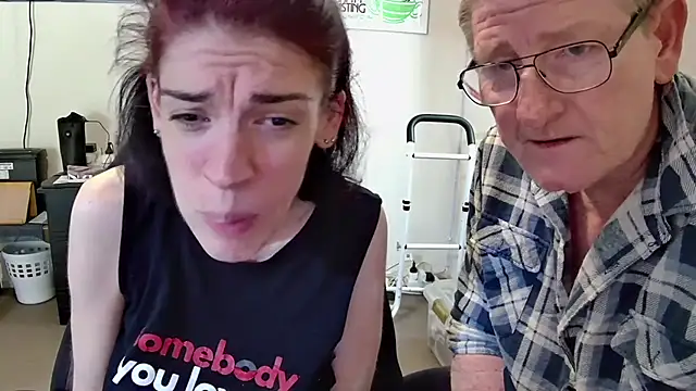 Snapshot of MelinahViking chatting on 11.23.25 MelinahViking online show from 11.23.25