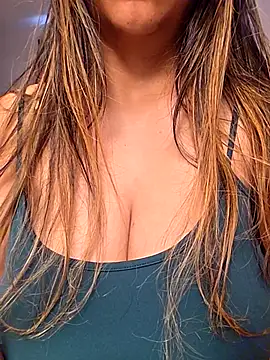 ChocolateCookie9 online show from 04.19.26