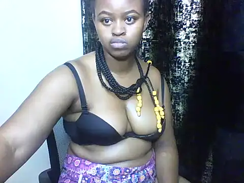 Snapshot of Candii_wet_ chatting on 02.15.25 Candii wet online show from 02.15.25