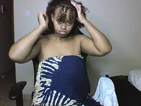 Snapshot of Candii_wet_ chatting on 11.07.25 Candii wet online show from 11.07.25