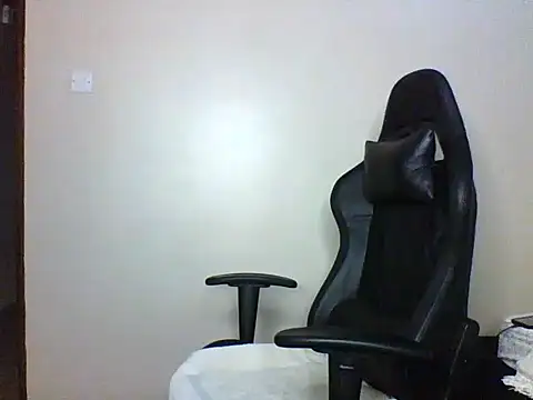 Snapshot of Candii_wet_ chatting on 12.02.25 Candii wet online show from 12.02.25