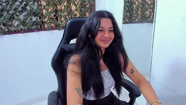 Snapshot of Megan_Whitte chatting on 02.15.25 Megan Whitte online show from 02.15.25