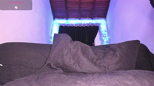 Snapshot of Mariana_Hasper_ chatting on 02.08.25 Mariana Hasper online show from 02.08.25