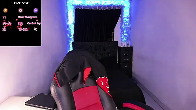 Snapshot of Mariana_Hasper_ chatting on 02.24.25 Mariana Hasper online show from 02.24.25