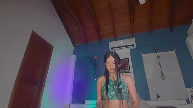 ariana-white- online show from 09.20.25