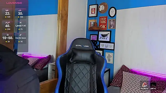 VladHellsing4 online show from 02.19.25