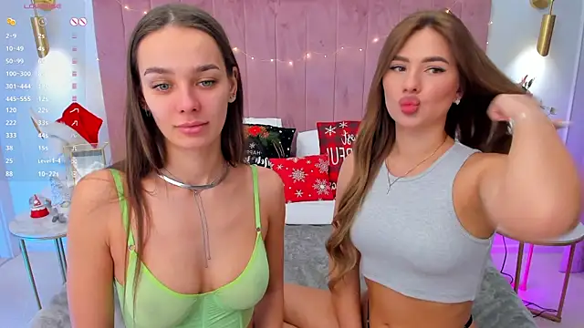 Snapshot of MilaVoxx chatting on 12.14.24 MilaVoxx online show from 12.14.24