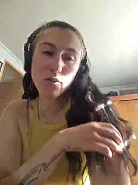 Afrania online show from 11.23.25