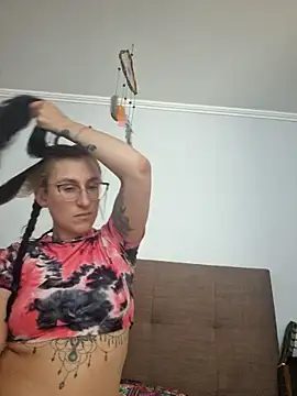 Afrania online show from 12.04.25