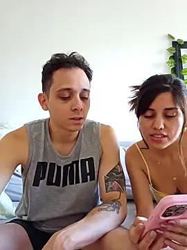 Snapshot of SaraLatinayPrimiciax chatting on 01.14.25 SaraLatinayPrimiciax online show from 01.14.25