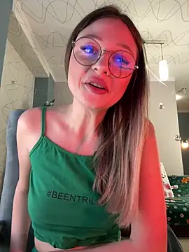 Kimsweet7 online show from 12.18.24