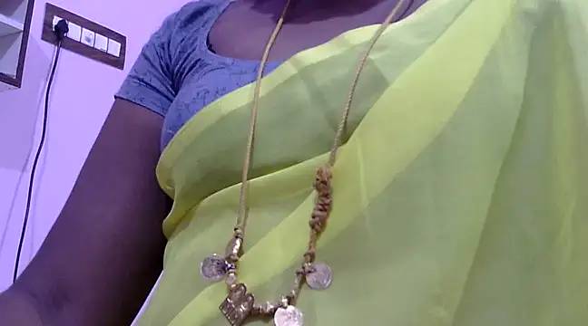 Snapshot of Hot_akshara chatting on 02.20.25 Hot akshara online show from 02.20.25