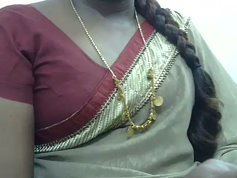 Snapshot of Hot_akshara chatting on 09.19.25 Hot akshara online show from 09.19.25