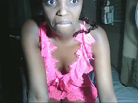 Snapshot of Zuzu_angel chatting on 09.19.25 Zuzu angel online show from 09.19.25